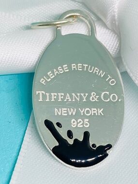 Tiffany & Co. Return to Tiffany Black Splash Oval Charm Retired 925 silver NEW